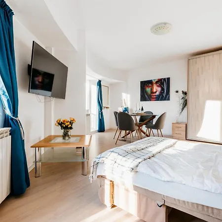 Sunsets At The Palace * Boekarest